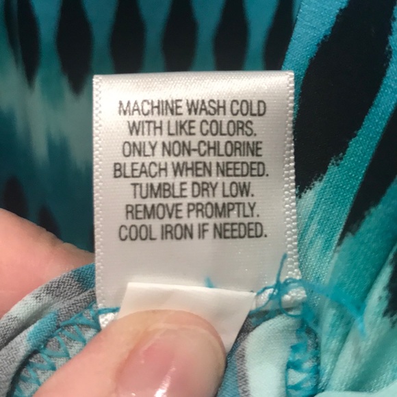 Apt. 9 Shift Dress - Picture 7 of 8